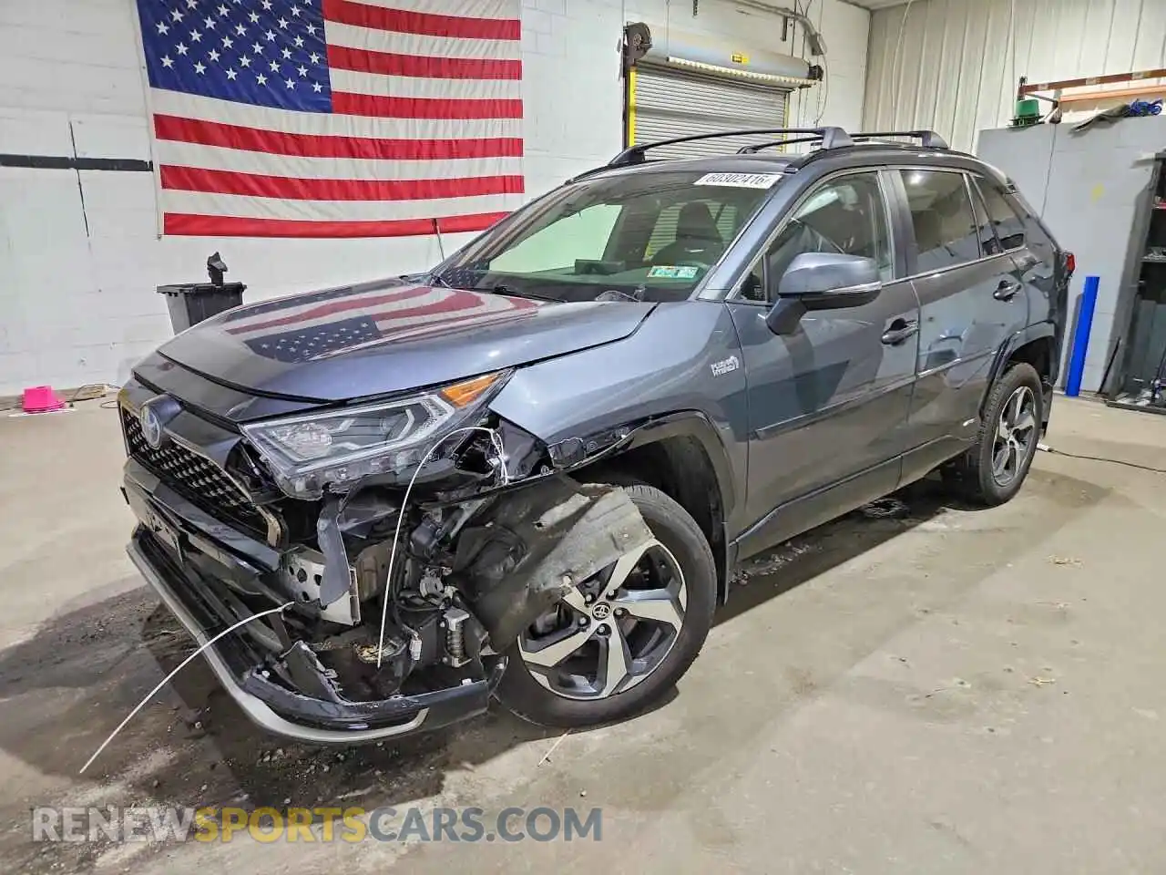 1 Photograph of a damaged car JTMAB3FV7MD021736 TOYOTA RAV4 2021
