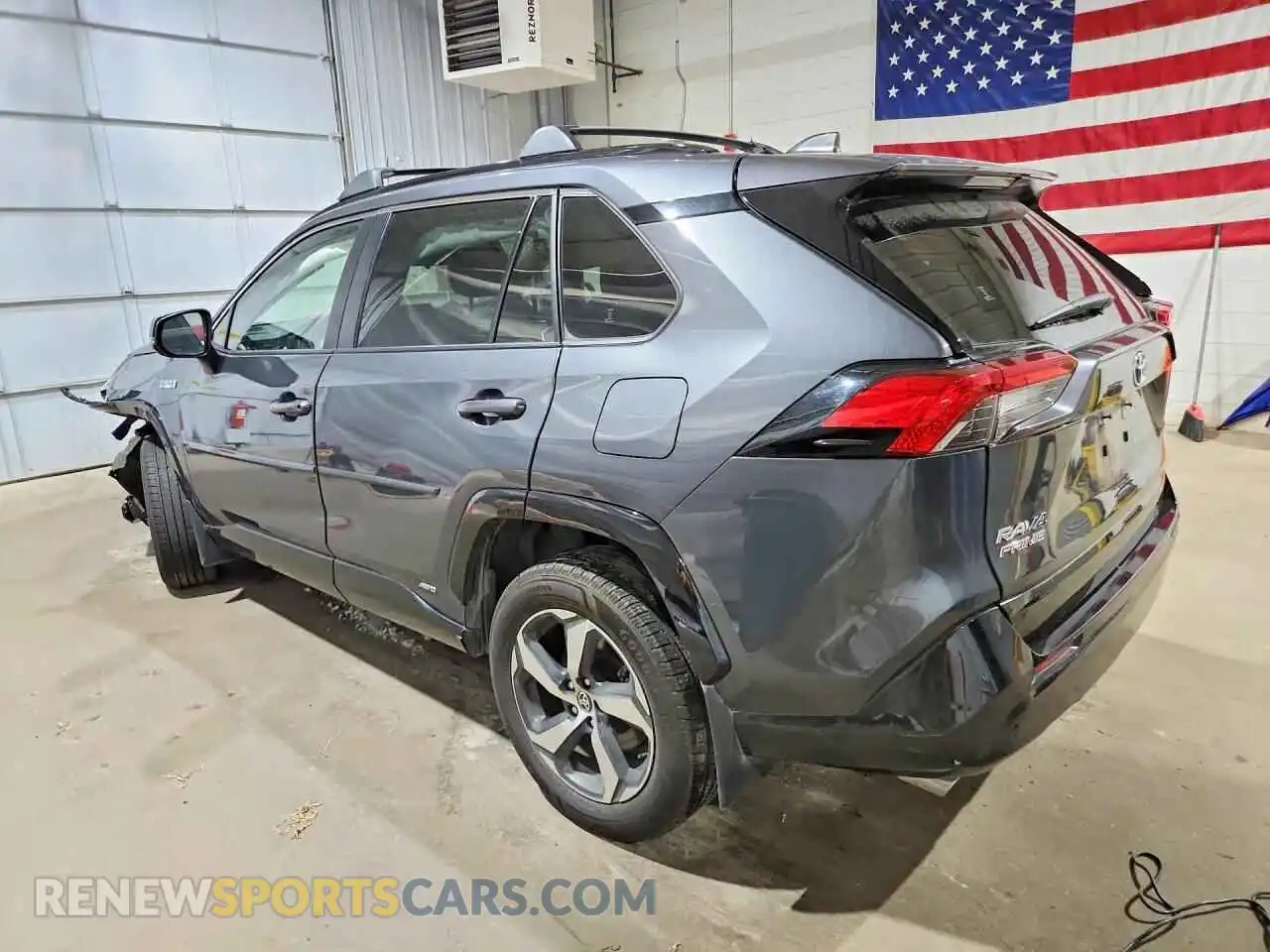 2 Photograph of a damaged car JTMAB3FV7MD021736 TOYOTA RAV4 2021