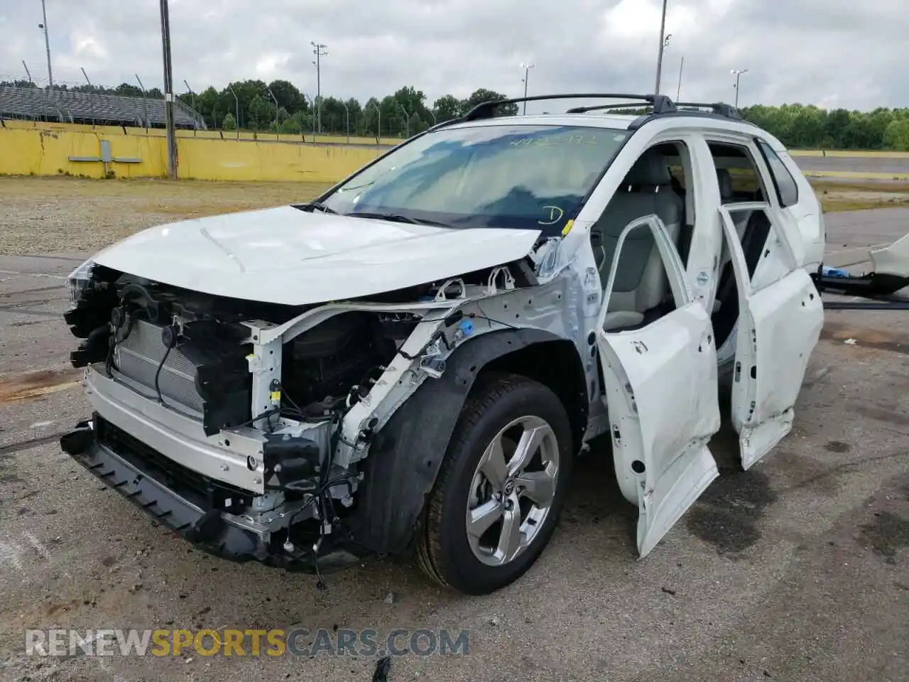 2 Photograph of a damaged car JTMB6RFV1MD040570 TOYOTA RAV4 2021
