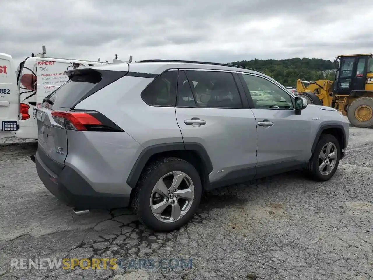 3 Photograph of a damaged car JTMB6RFV2MD009263 TOYOTA RAV4 2021