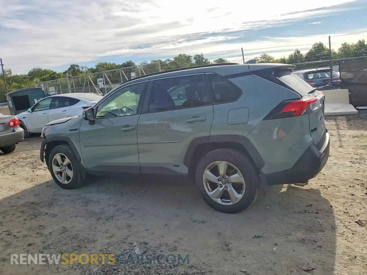 2 Photograph of a damaged car JTMB6RFV5MD045111 TOYOTA RAV4 2021