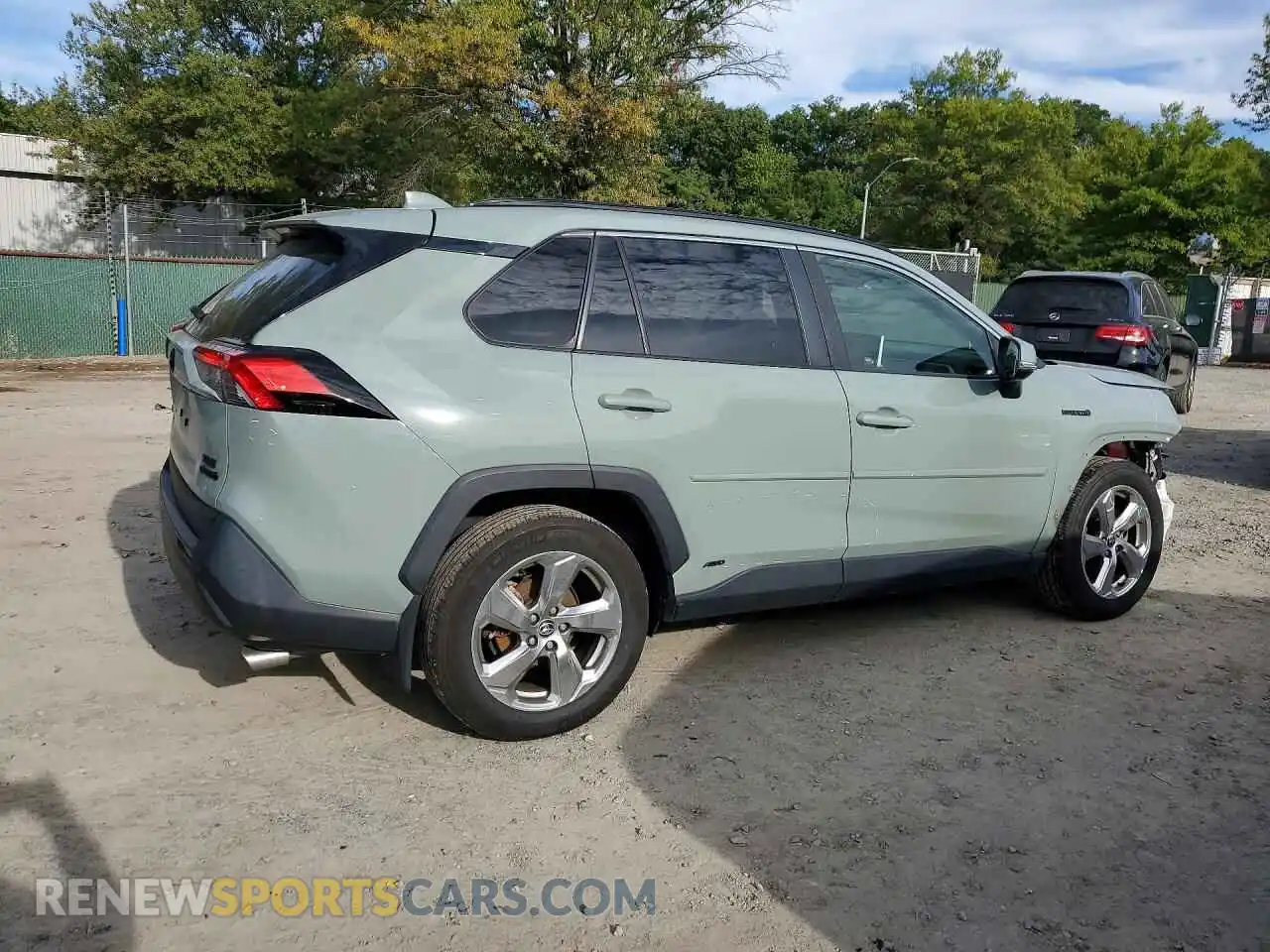 3 Photograph of a damaged car JTMB6RFV5MD045111 TOYOTA RAV4 2021