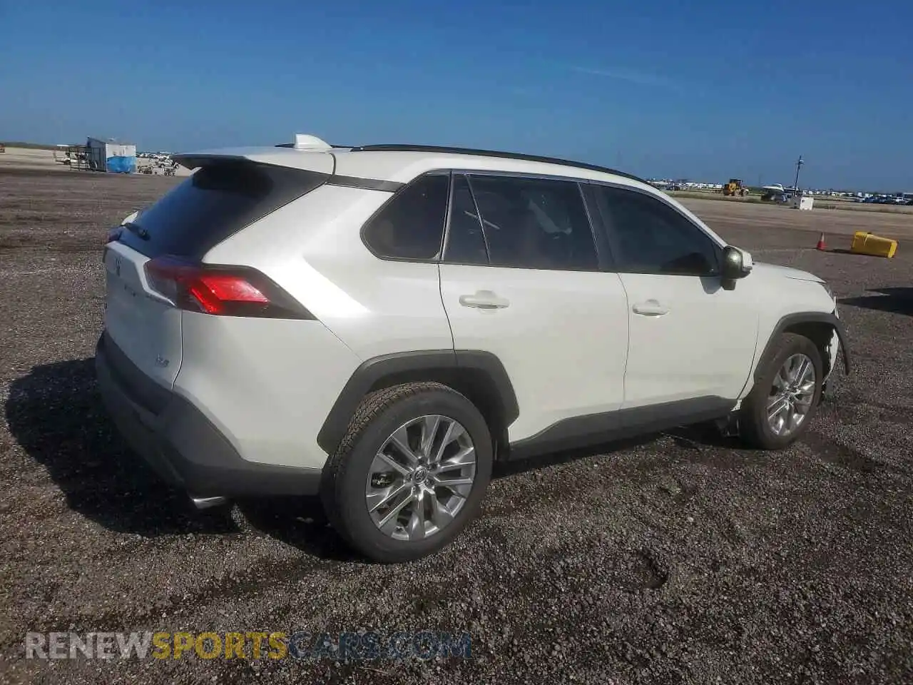 3 Photograph of a damaged car JTMC1RFV3MD074013 TOYOTA RAV4 2021