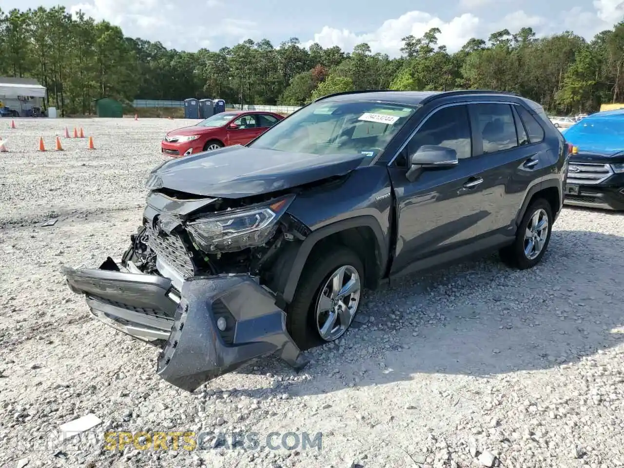 1 Photograph of a damaged car JTMD6RFV3MD045052 TOYOTA RAV4 2021