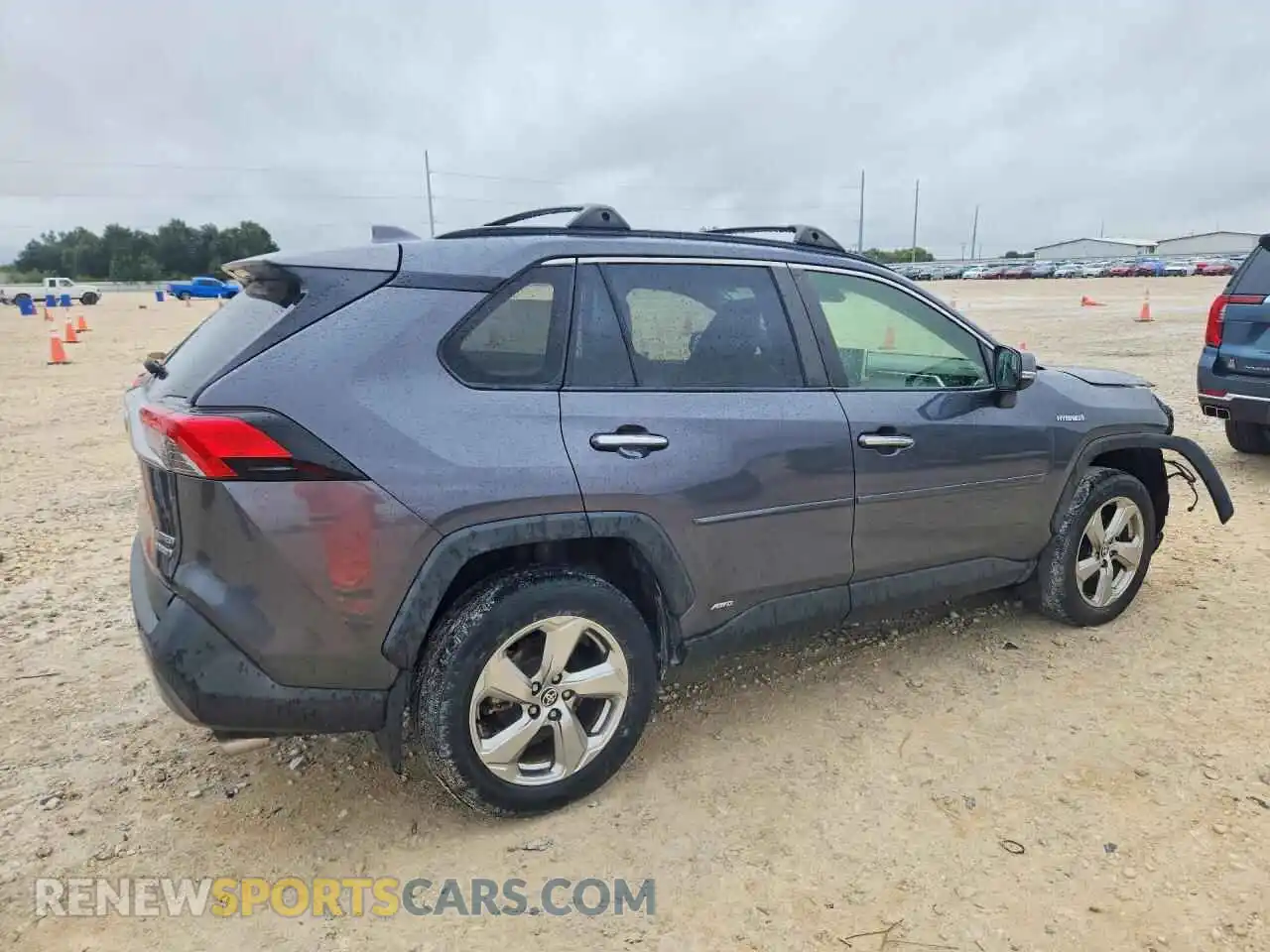 3 Photograph of a damaged car JTMD6RFV5MD045392 TOYOTA RAV4 2021