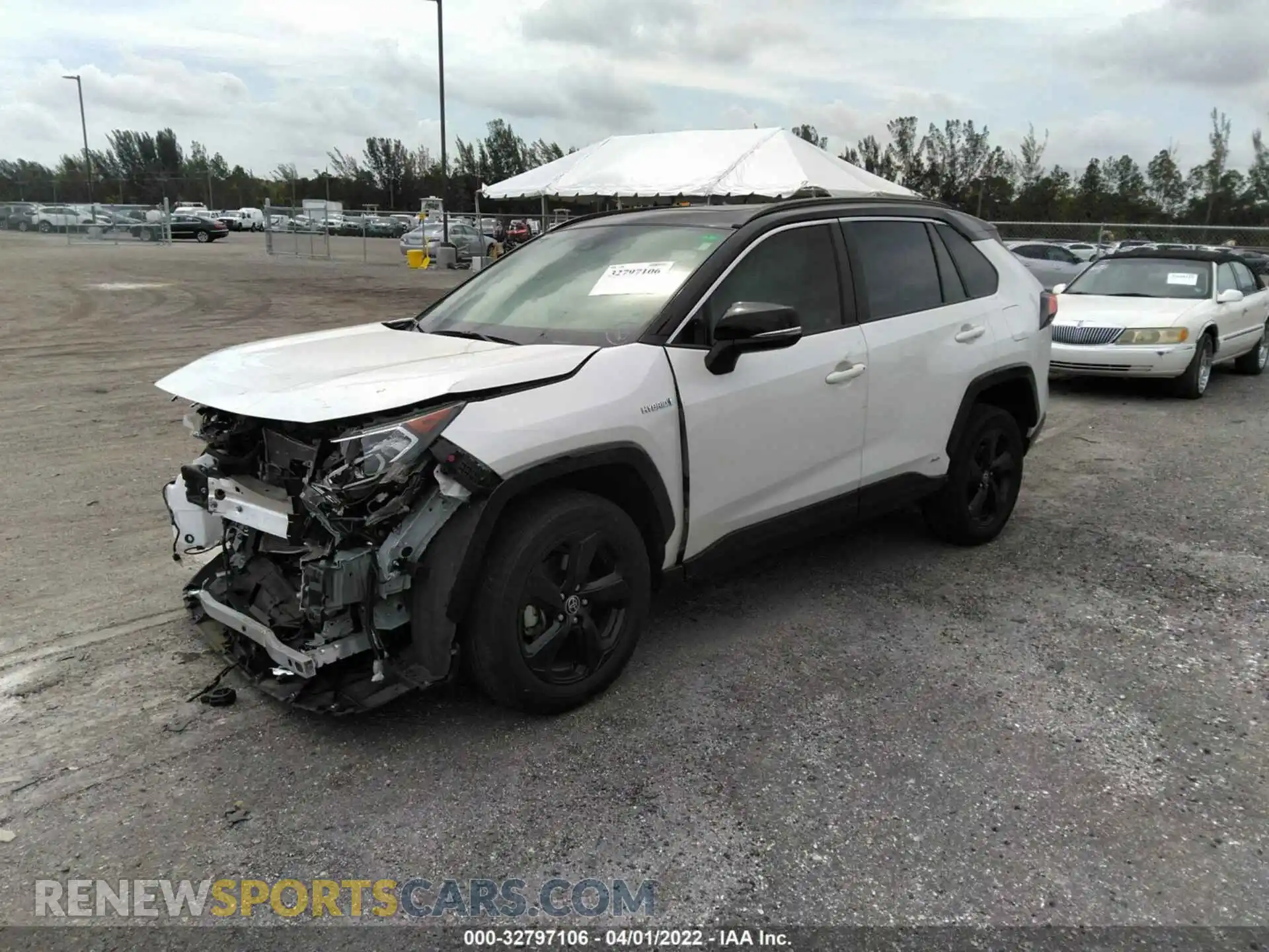 2 Photograph of a damaged car JTME6RFV1MJ010161 TOYOTA RAV4 2021