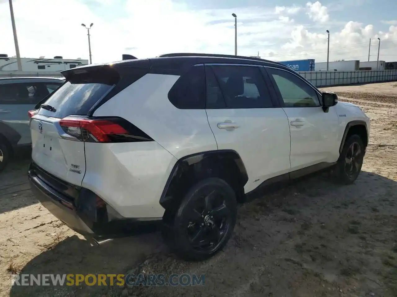 3 Photograph of a damaged car JTME6RFV6MD517765 TOYOTA RAV4 2021
