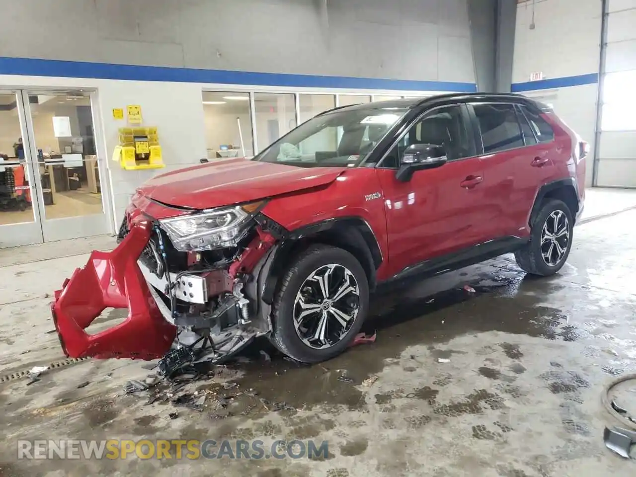 1 Photograph of a damaged car JTMFB3FV9MD061984 TOYOTA RAV4 2021