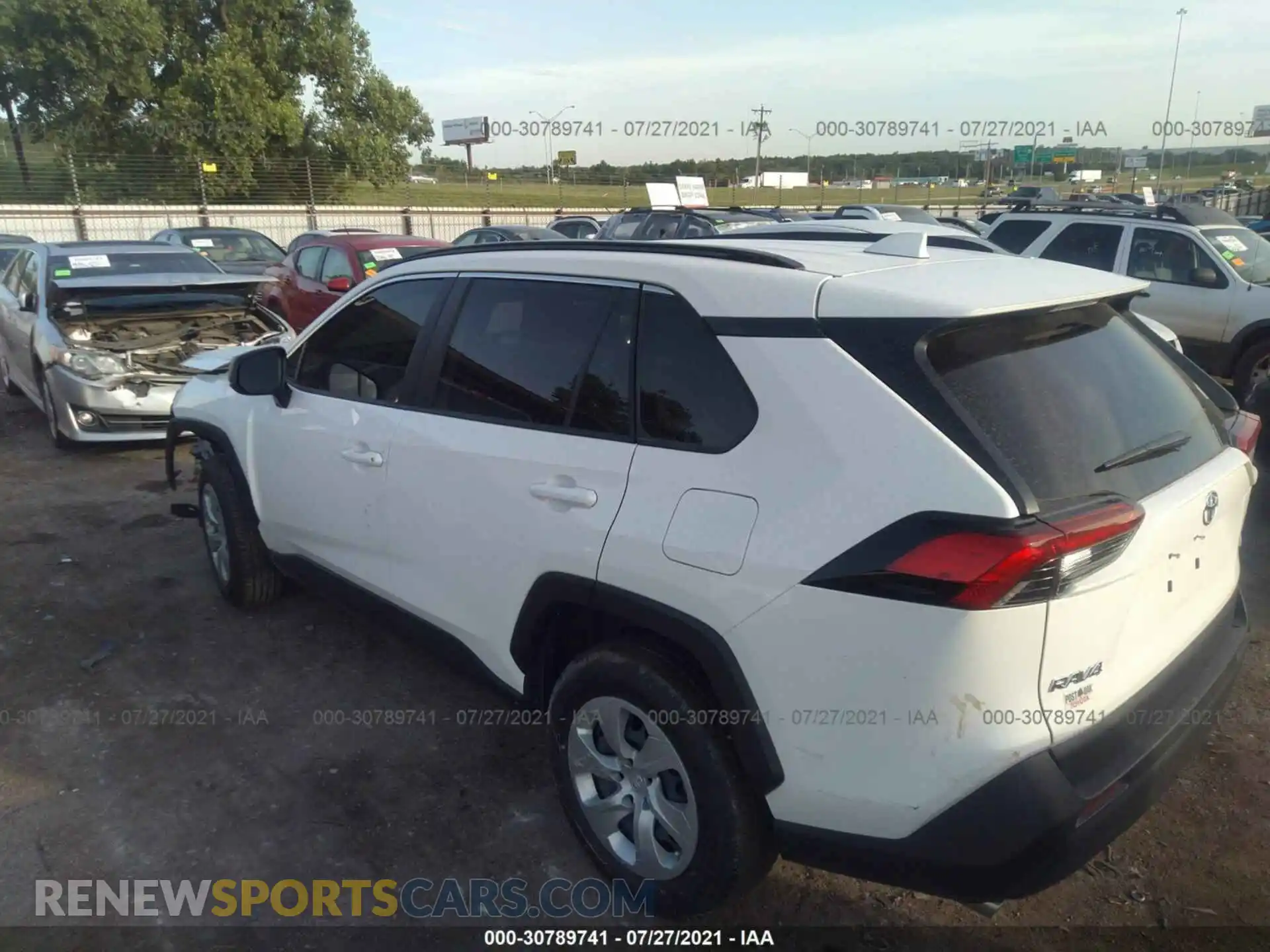 3 Photograph of a damaged car JTMH1RFV2MD069875 TOYOTA RAV4 2021