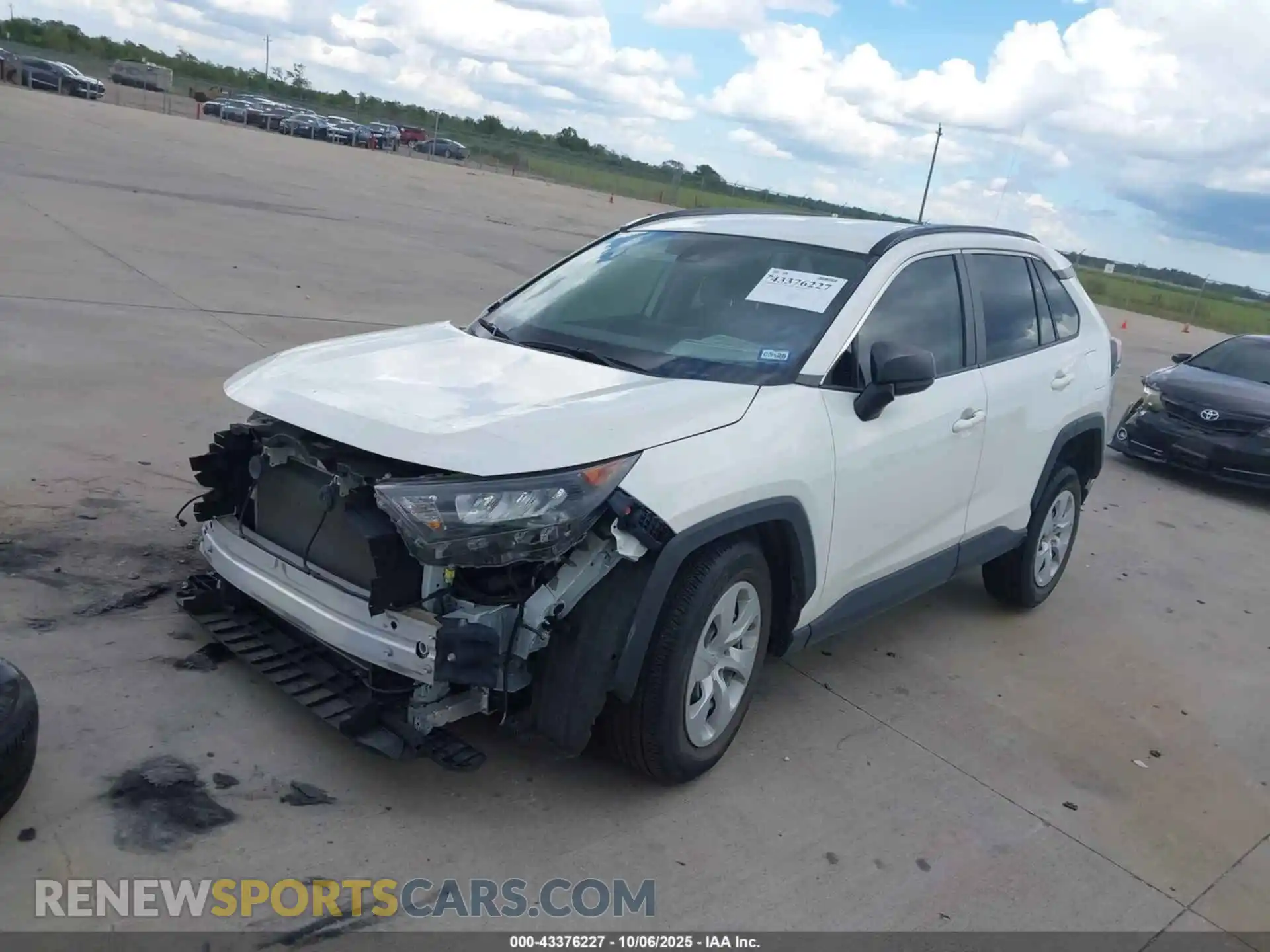 2 Фотография поврежденного автомобиля JTMH1RFV4MD071921 TOYOTA RAV4 2021