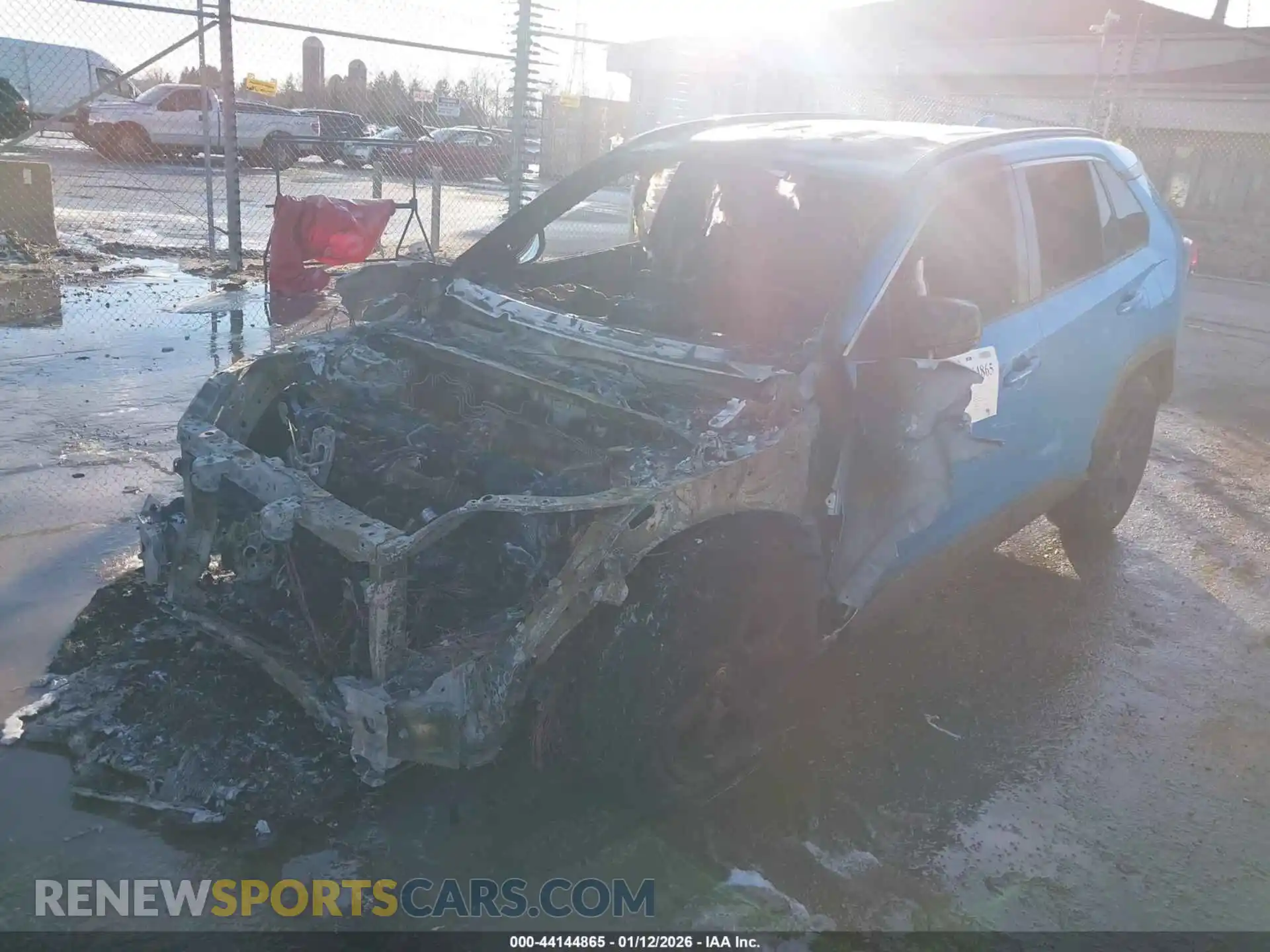 2 Photograph of a damaged car JTMH1RFV6MD069670 TOYOTA RAV4 2021