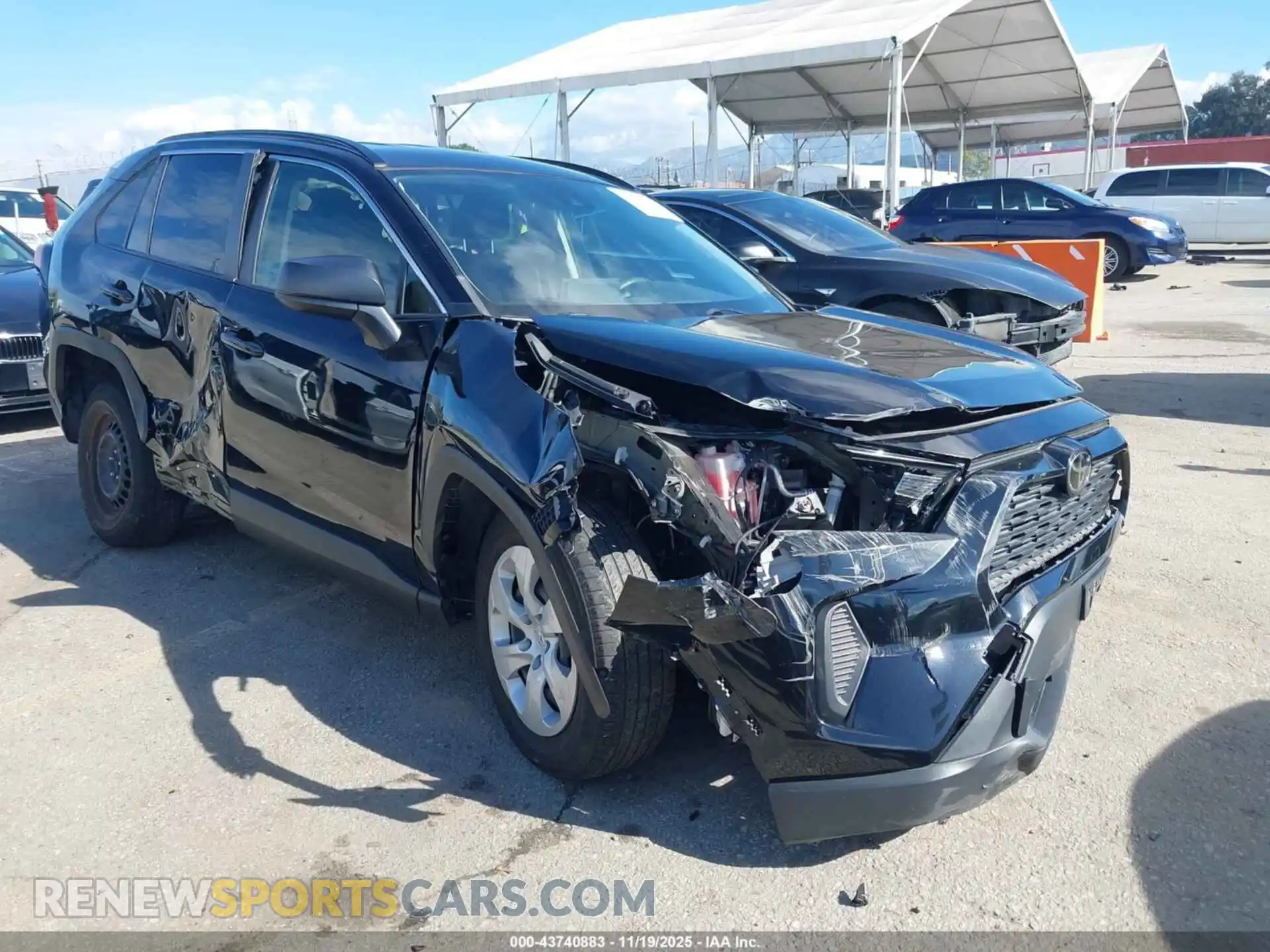 1 Photograph of a damaged car JTMH1RFV7MD070519 TOYOTA RAV4 2021