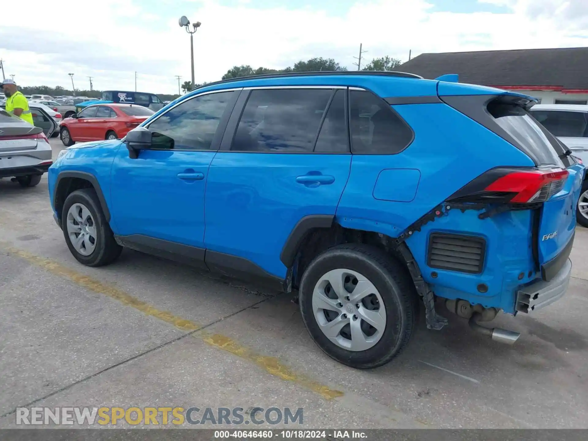 3 Фотография поврежденного автомобиля JTMH1RFV8MD067547 TOYOTA RAV4 2021