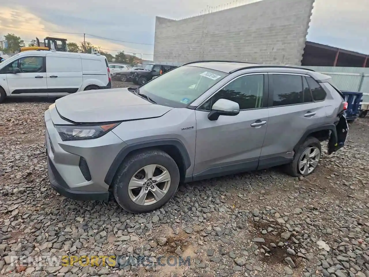 1 Photograph of a damaged car JTMM6RFV8MD016744 TOYOTA RAV4 2021