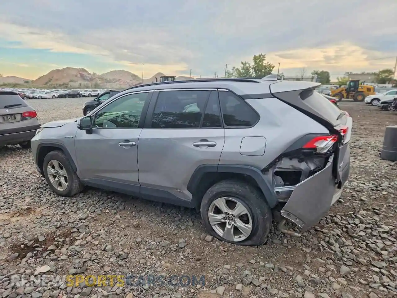 2 Photograph of a damaged car JTMM6RFV8MD016744 TOYOTA RAV4 2021