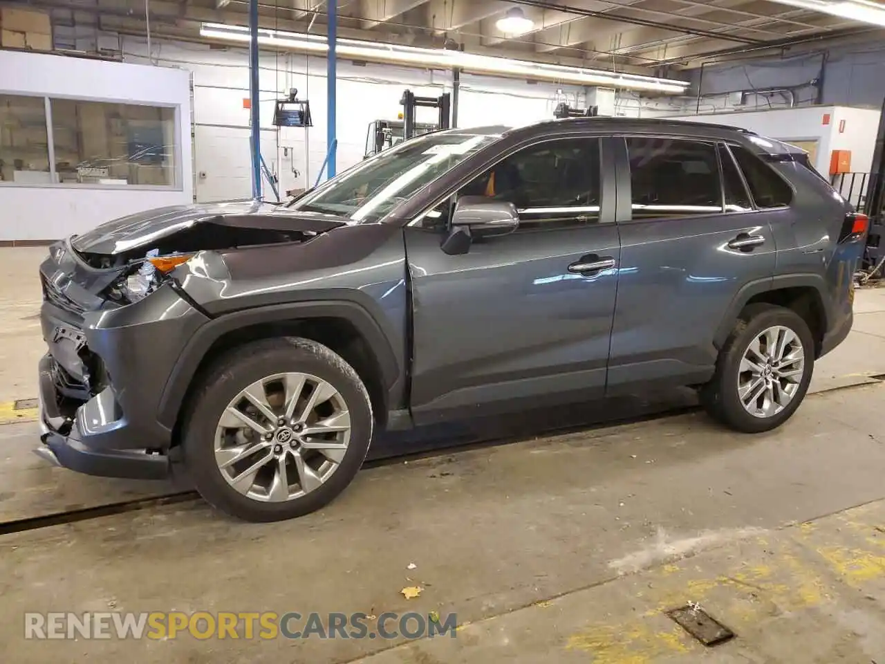 1 Photograph of a damaged car JTMN1RFV0MD078495 TOYOTA RAV4 2021