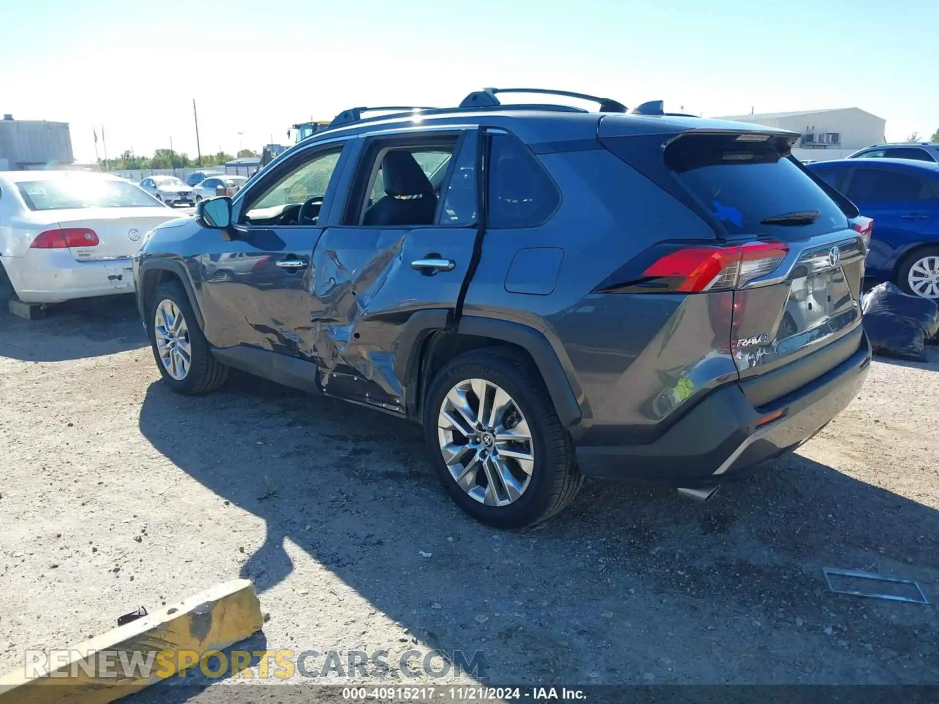 3 Photograph of a damaged car JTMN1RFV1MD070051 TOYOTA RAV4 2021