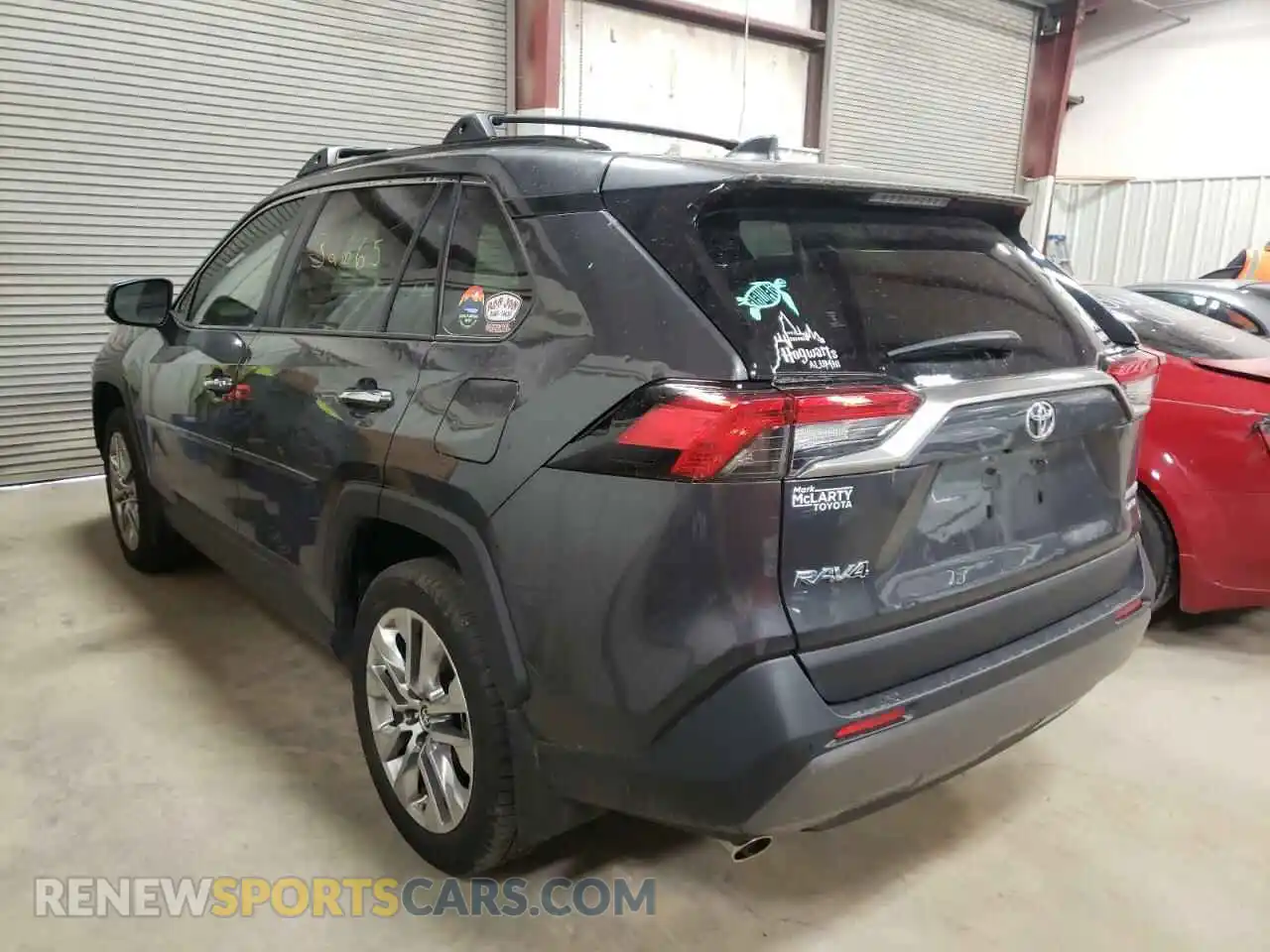 3 Photograph of a damaged car JTMN1RFV4MJ039989 TOYOTA RAV4 2021