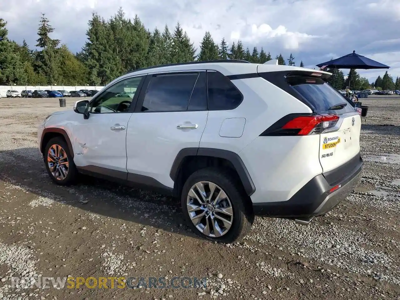 2 Фотография поврежденного автомобиля JTMN1RFV5MJ040181 TOYOTA RAV4 2021