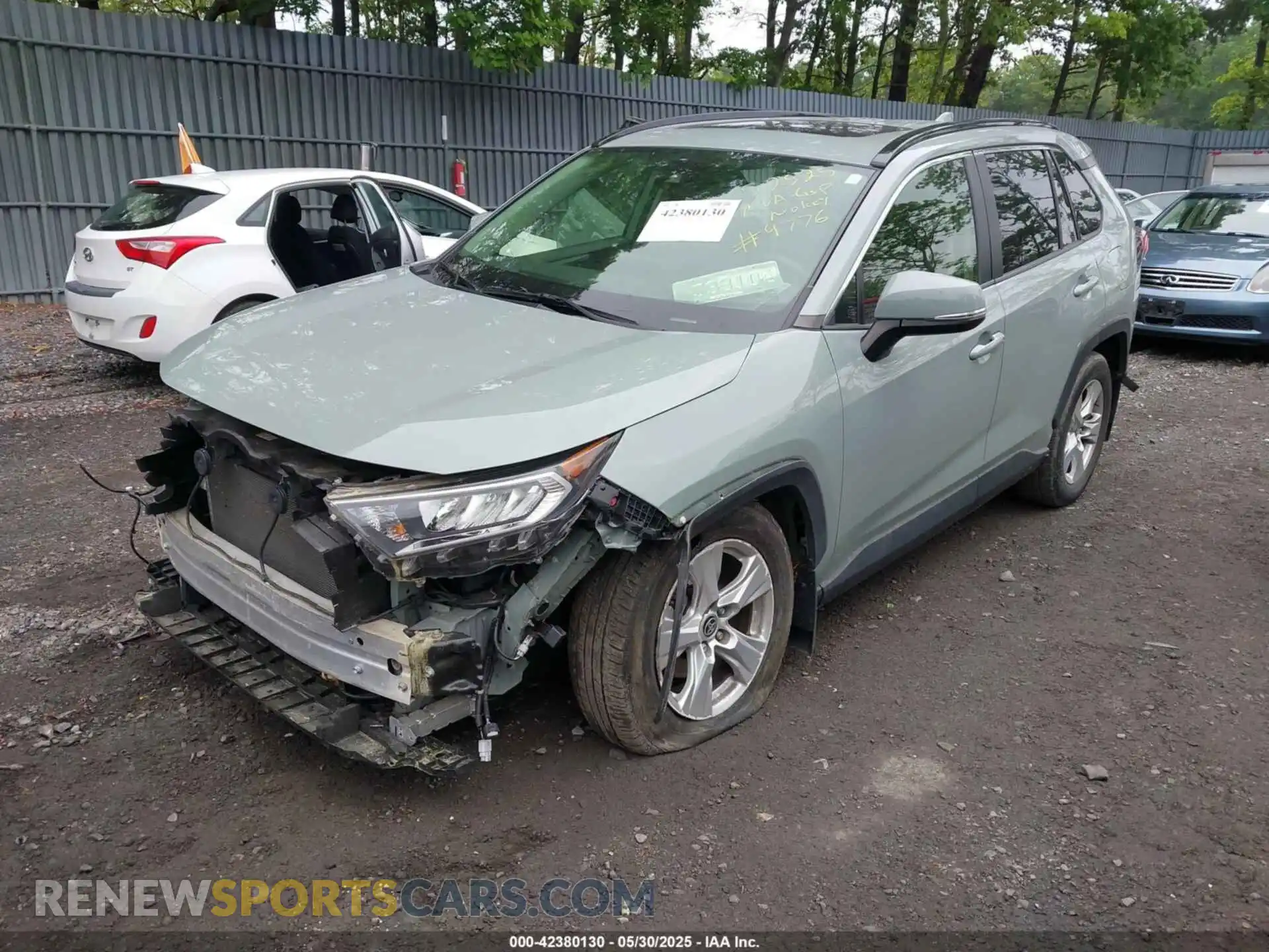 2 Фотография поврежденного автомобиля JTMP1RFV1MD079776 TOYOTA RAV4 2021