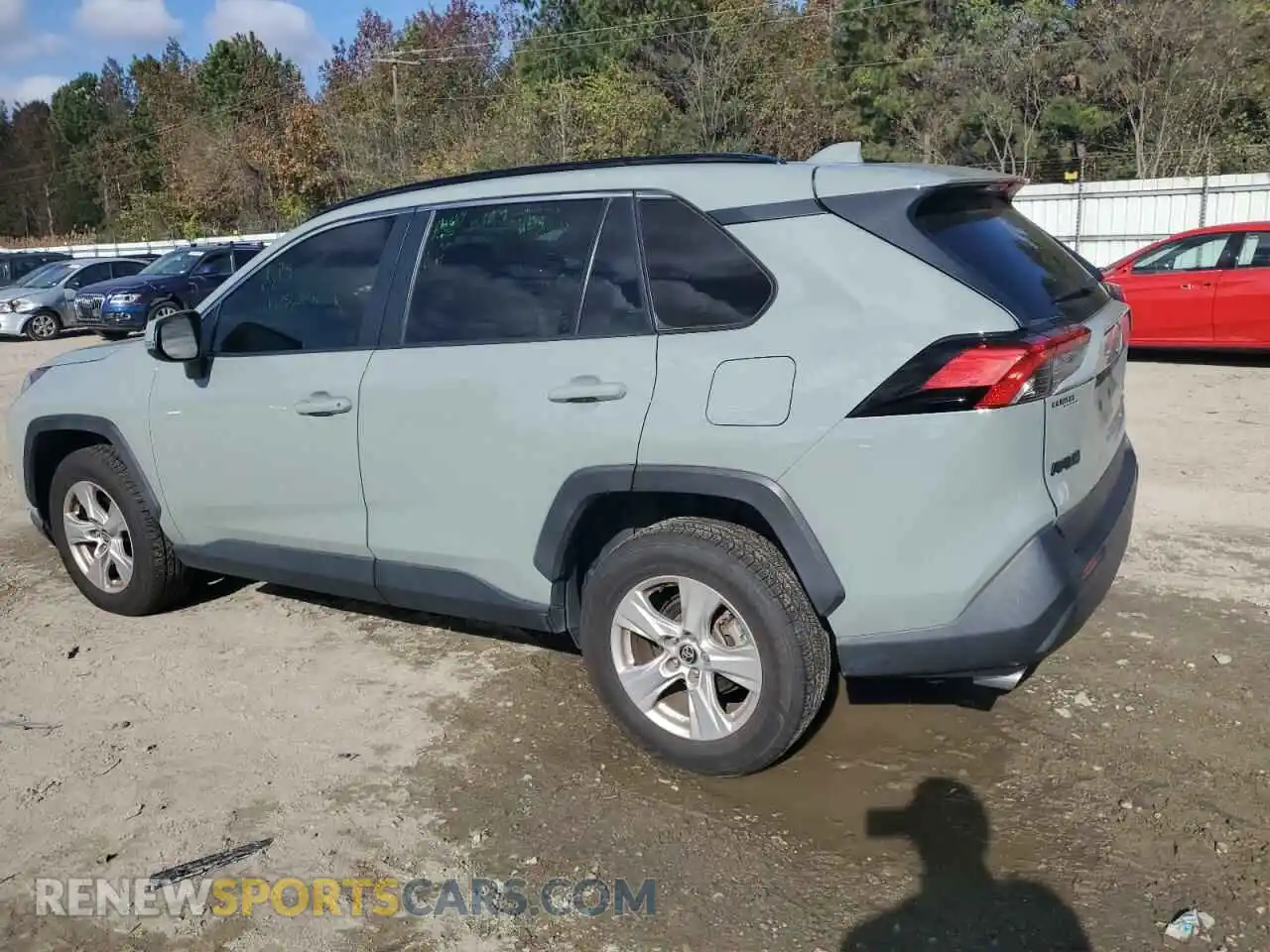 2 Photograph of a damaged car JTMP1RFVXMD078223 TOYOTA RAV4 2021