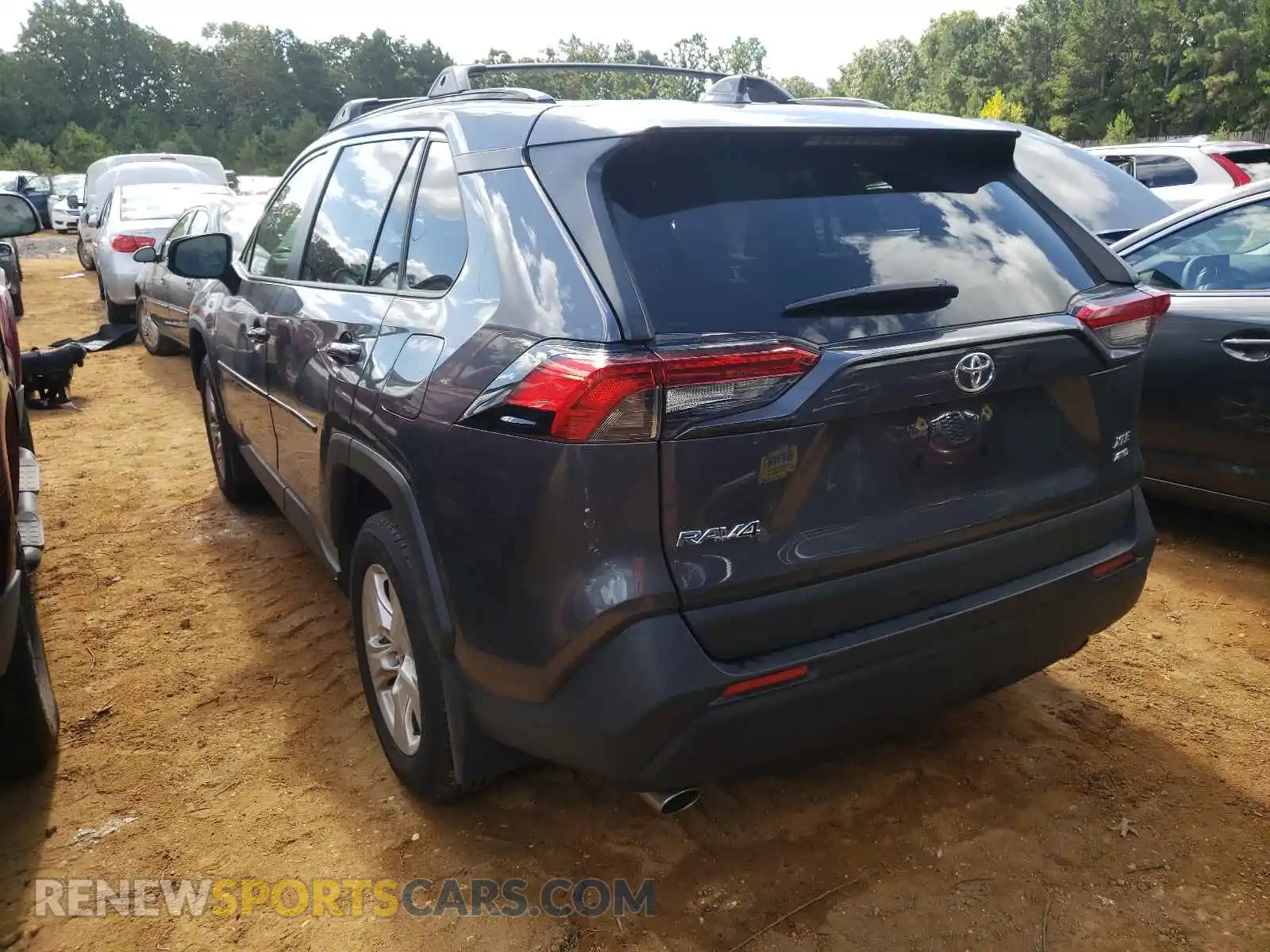 3 Photograph of a damaged car JTMP1RFVXMD078609 TOYOTA RAV4 2021