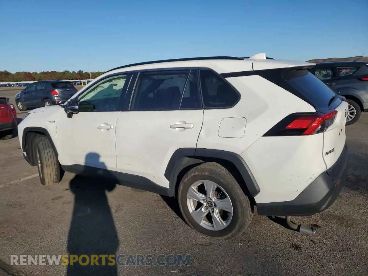 2 Photograph of a damaged car JTMRWRFV5MD559264 TOYOTA RAV4 2021