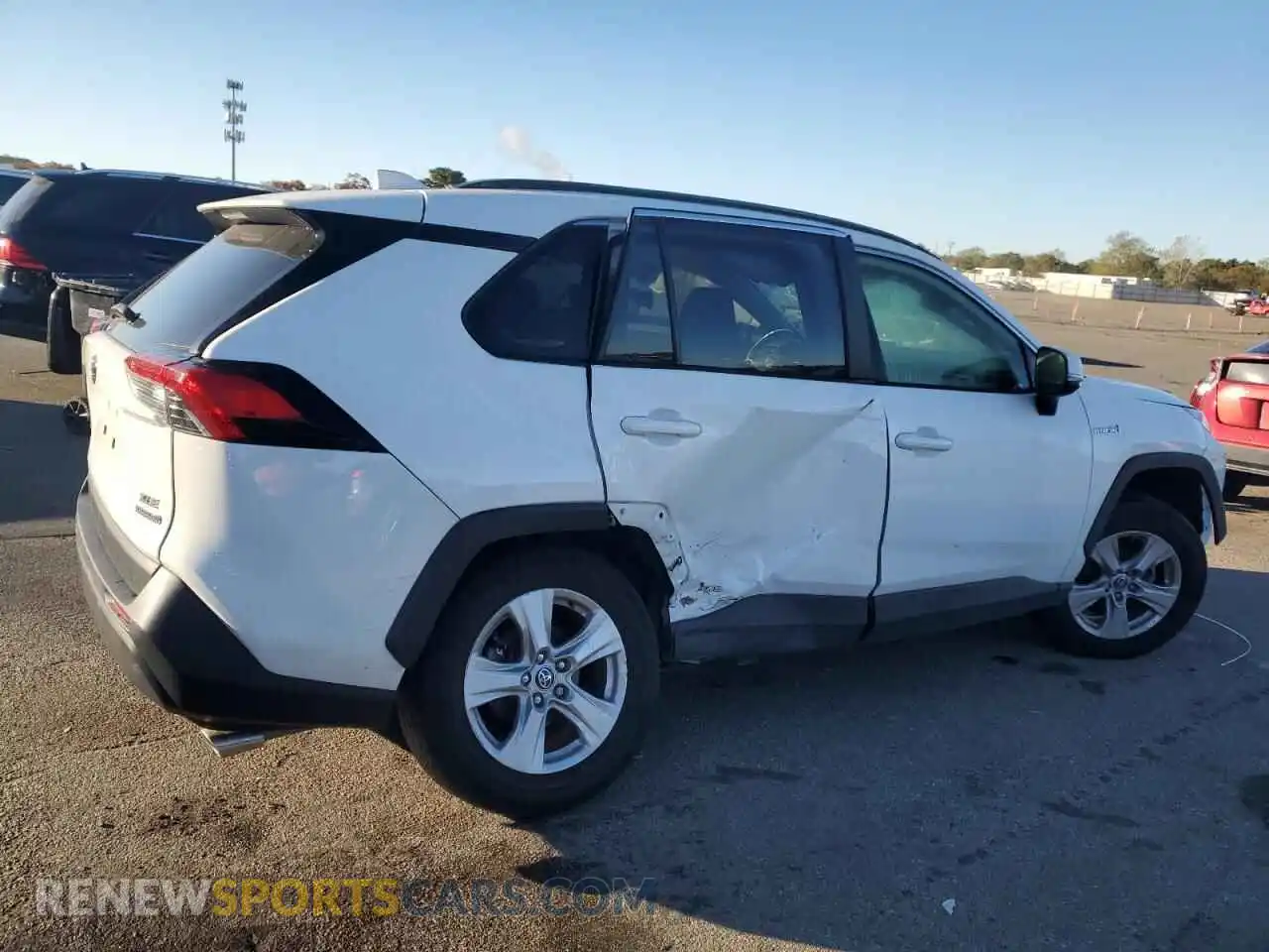 3 Photograph of a damaged car JTMRWRFV5MD559264 TOYOTA RAV4 2021