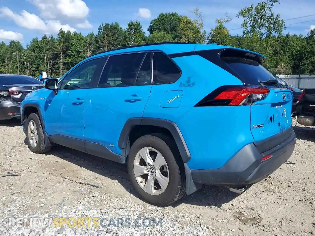 2 fotografías del automóvil dañado JTMRWRFV6MD125256 TOYOTA RAV4 2021