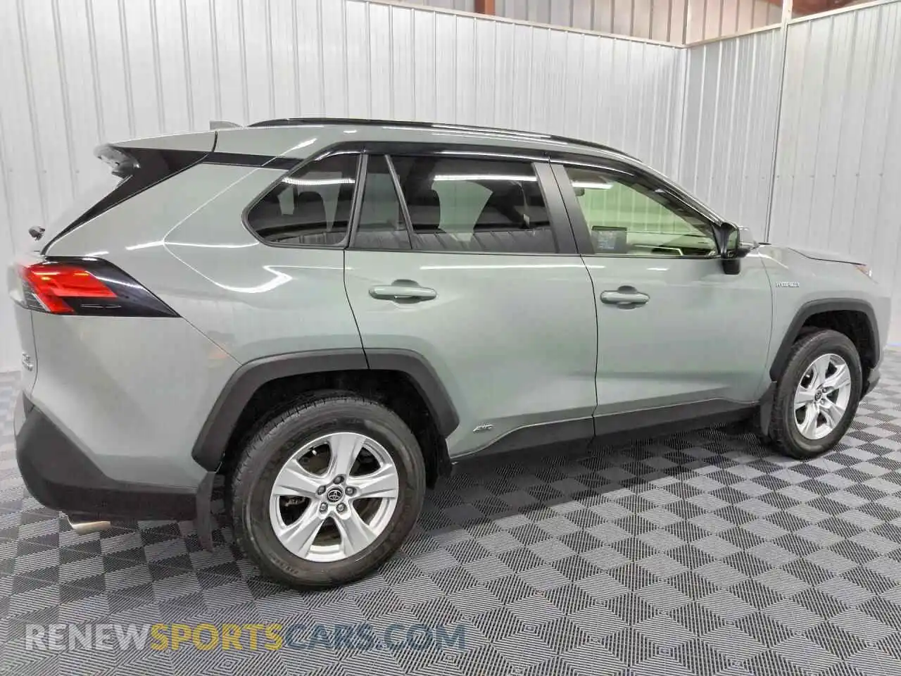 3 Фотография поврежденного автомобиля JTMRWRFV7MD130692 TOYOTA RAV4 2021
