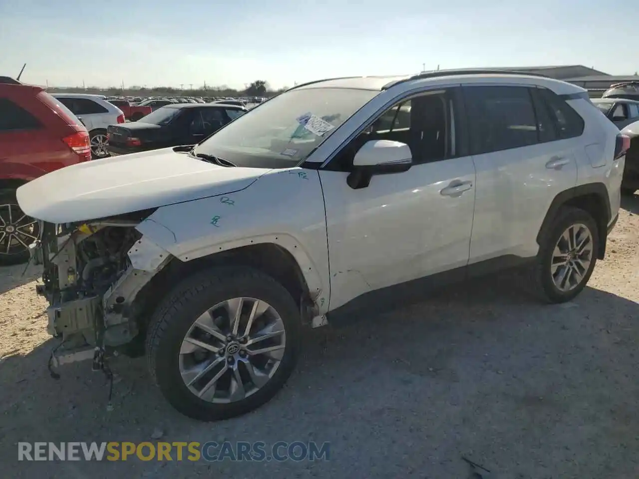 1 Фотография поврежденного автомобиля 2T3C1RFV4NW213537 TOYOTA RAV4 2022