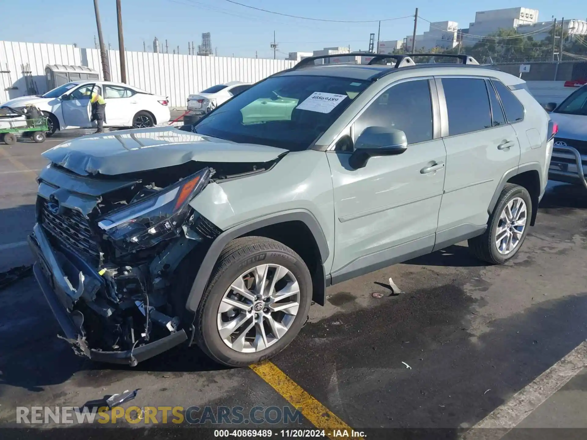 2 Photograph of a damaged car 2T3C1RFV8NW192563 TOYOTA RAV4 2022