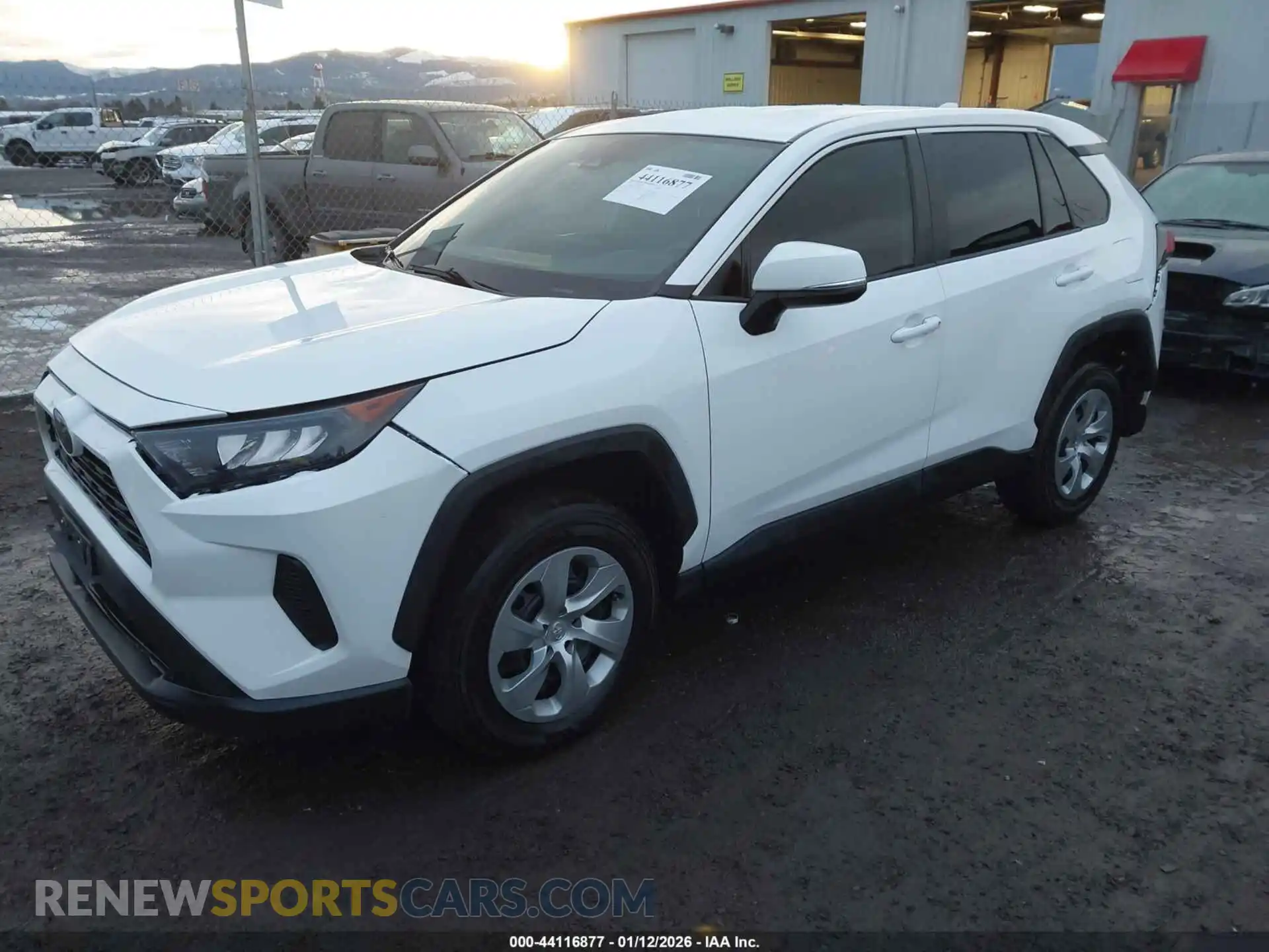 2 Photograph of a damaged car 2T3G1RFV2NC272203 TOYOTA RAV4 2022