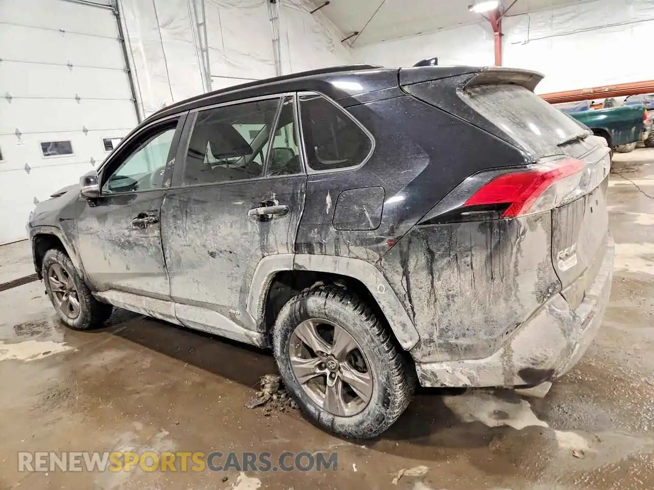 2 Photograph of a damaged car 2T3MWRFV6NW142900 TOYOTA RAV4 2022