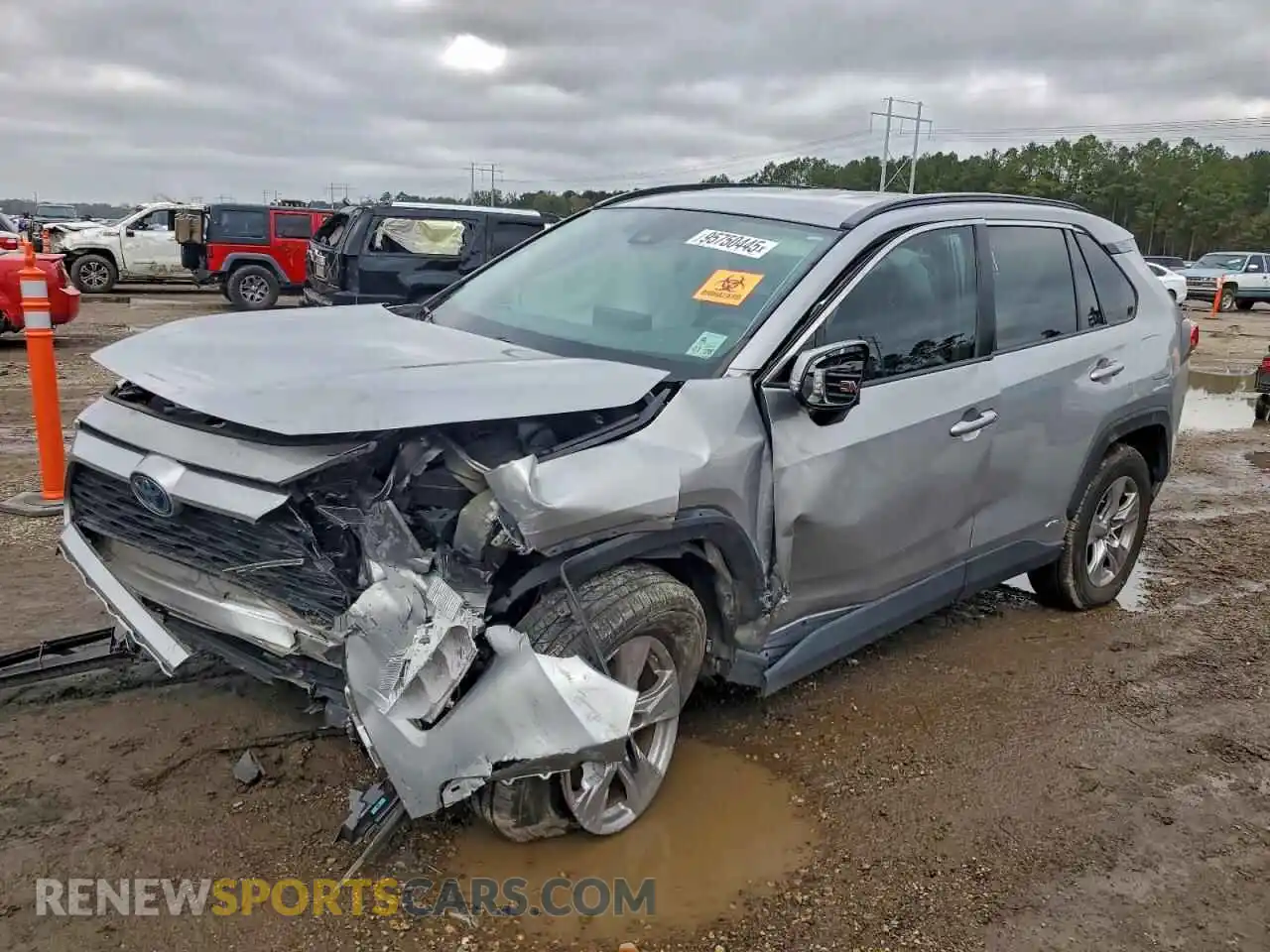 1 Photograph of a damaged car 2T3MWRFV6NW145019 TOYOTA RAV4 2022