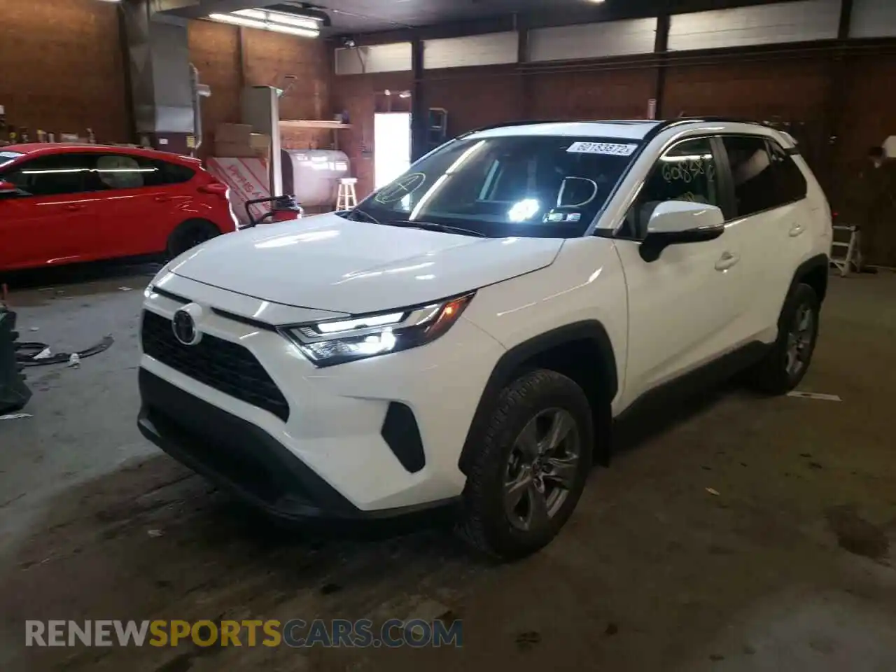 2 Photograph of a damaged car 2T3P1RFV0NC270112 TOYOTA RAV4 2022