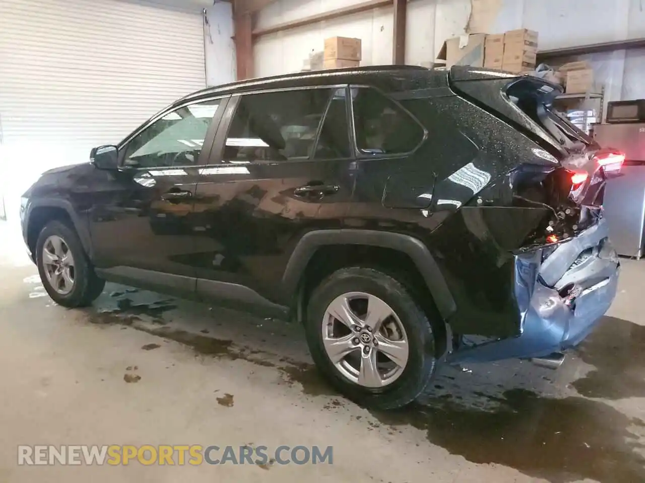 2 Photograph of a damaged car 2T3P1RFV1NC286397 TOYOTA RAV4 2022