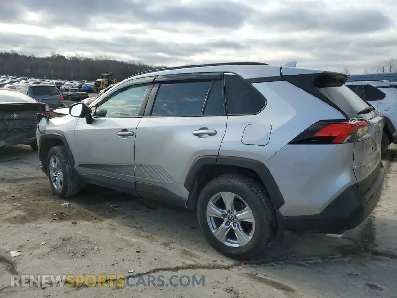 2 Photograph of a damaged car 2T3P1RFV1NW304590 TOYOTA RAV4 2022