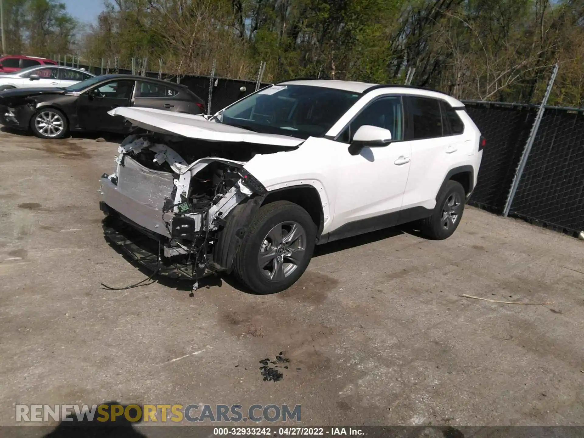 2 Photograph of a damaged car 2T3P1RFV2NC257121 TOYOTA RAV4 2022
