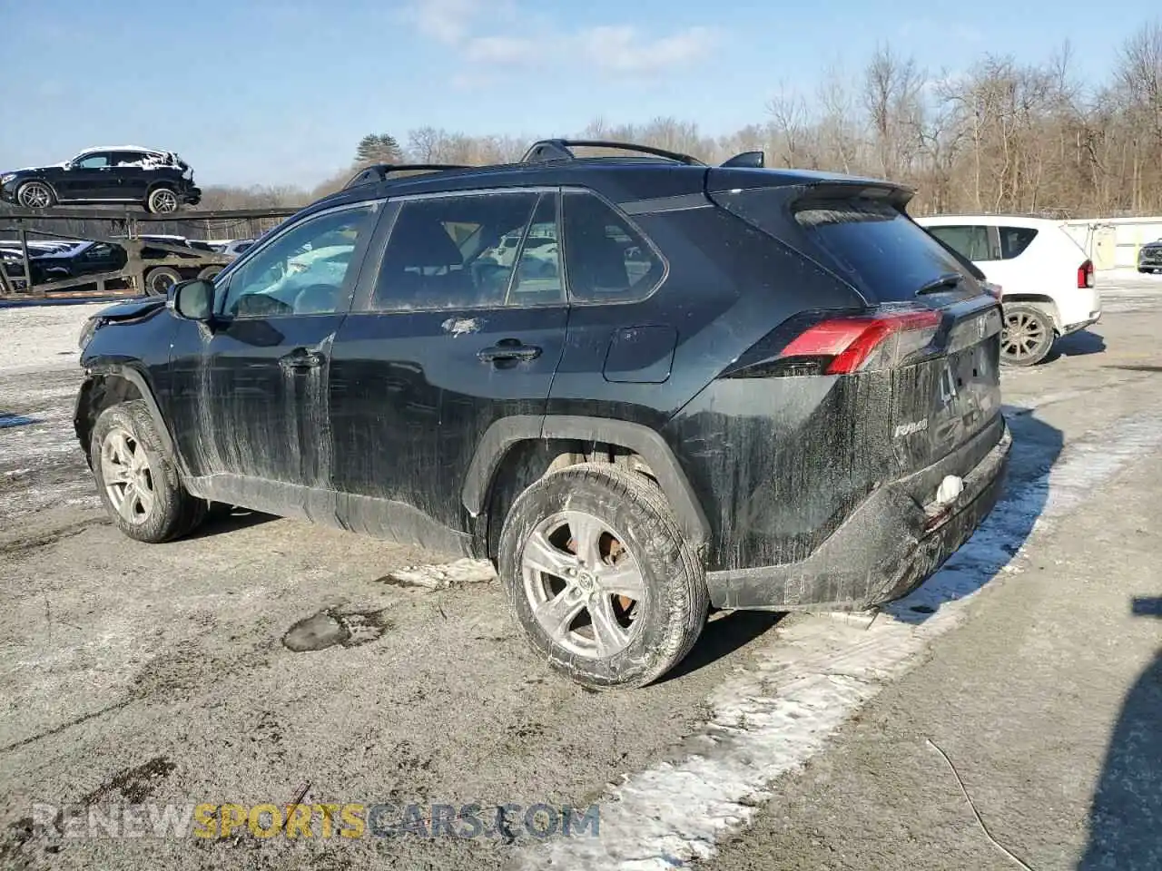 2 Photograph of a damaged car 2T3P1RFV4NC321045 TOYOTA RAV4 2022