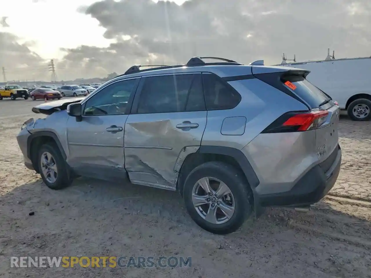 2 Photograph of a damaged car 2T3P1RFV4NW313428 TOYOTA RAV4 2022
