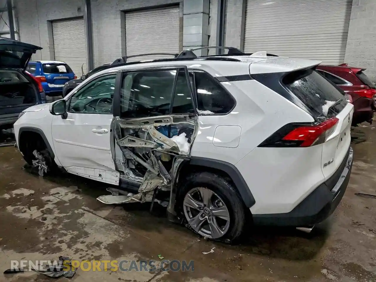2 Photograph of a damaged car 2T3P1RFV4NW315468 TOYOTA RAV4 2022