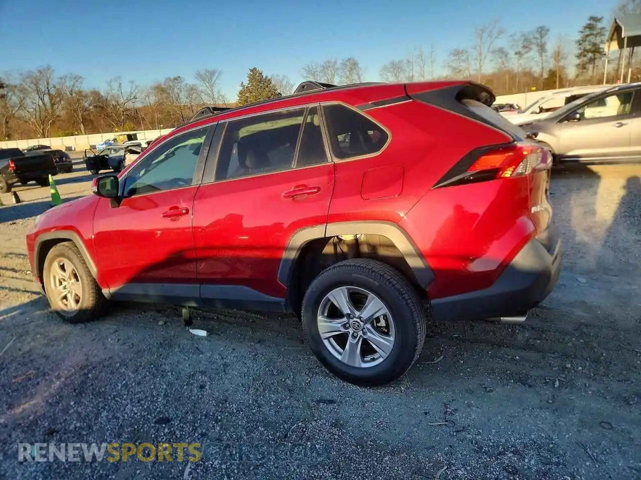 2 Photograph of a damaged car 2T3P1RFV4NW318936 TOYOTA RAV4 2022