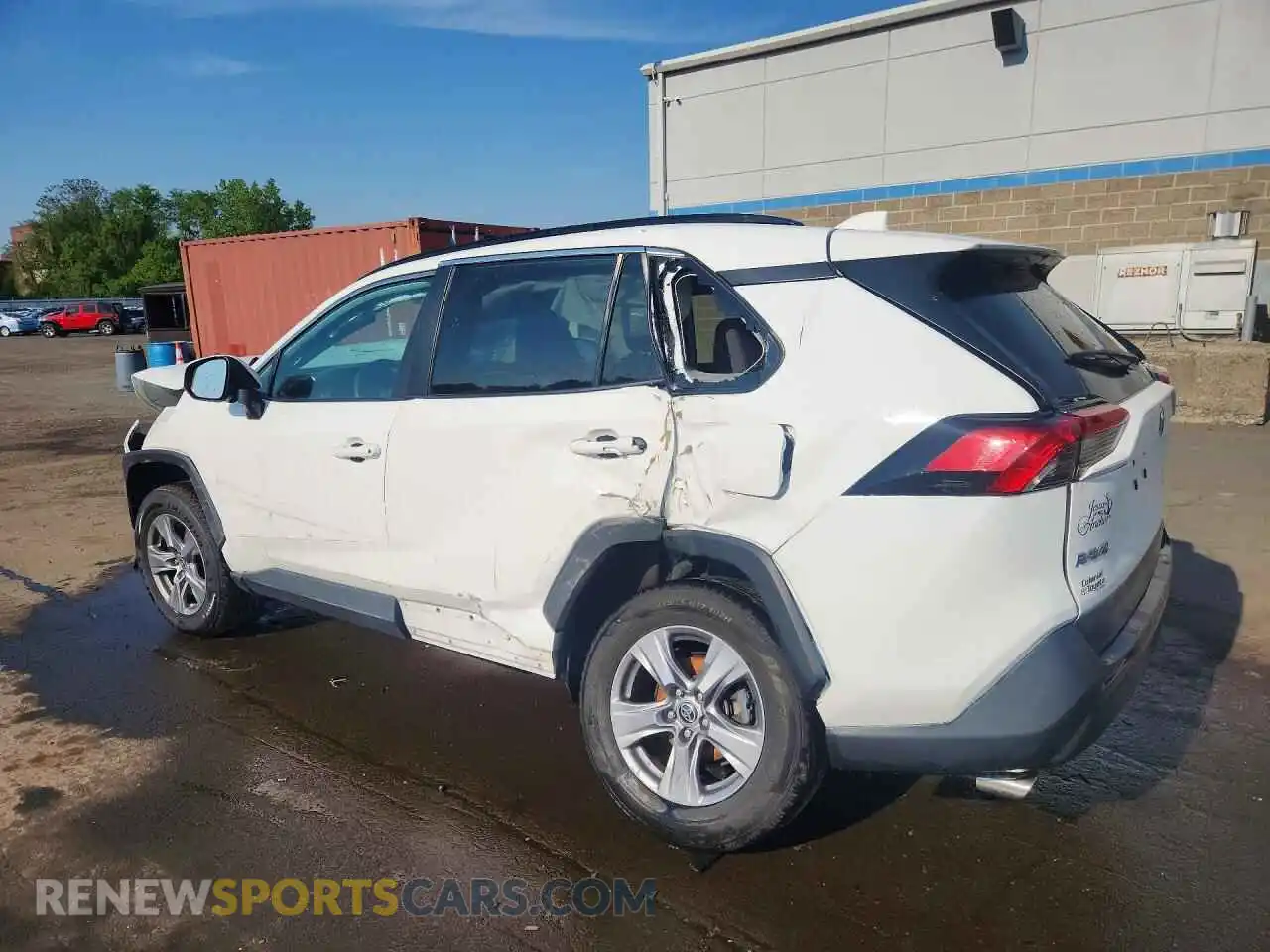 2 Photograph of a damaged car 2T3P1RFV5NW254843 TOYOTA RAV4 2022