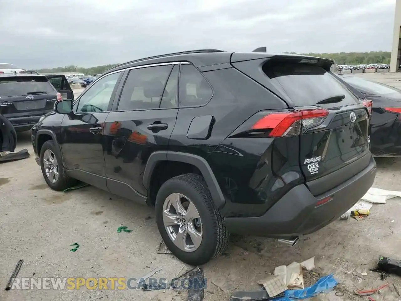 2 Photograph of a damaged car 2T3P1RFV7NC274805 TOYOTA RAV4 2022