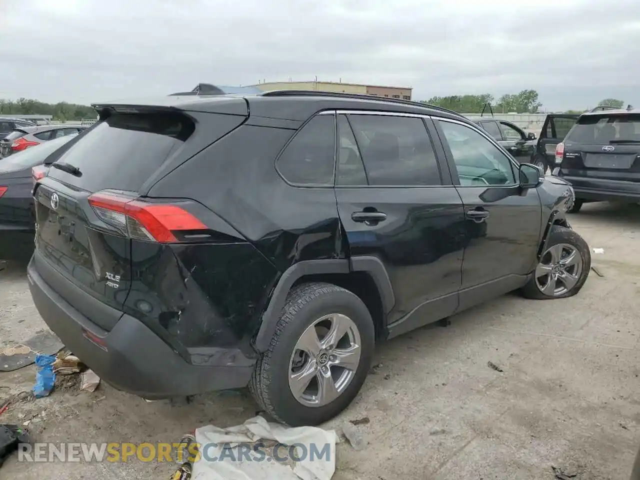 3 Photograph of a damaged car 2T3P1RFV7NC274805 TOYOTA RAV4 2022