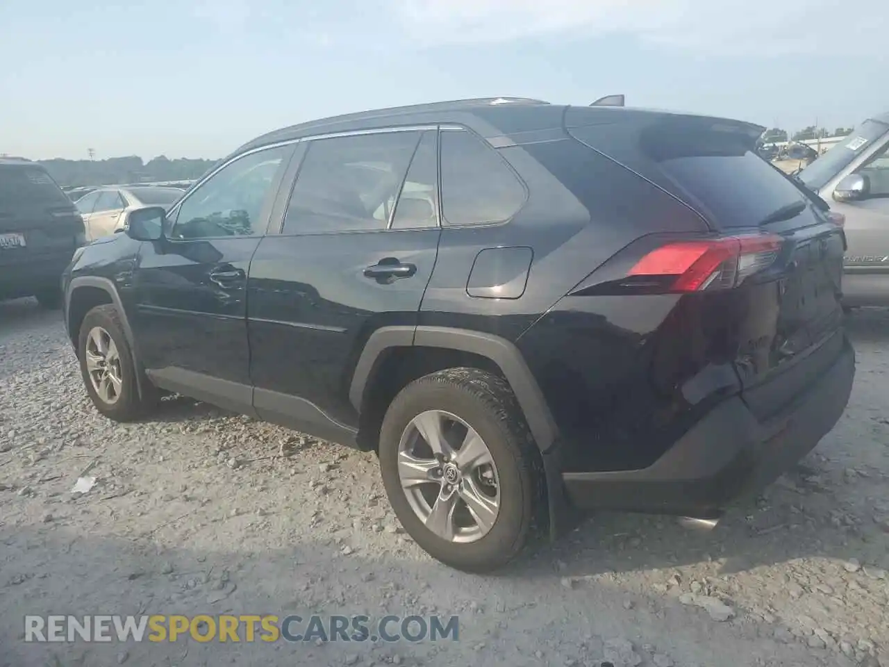 2 Photograph of a damaged car 2T3P1RFV8NC272500 TOYOTA RAV4 2022