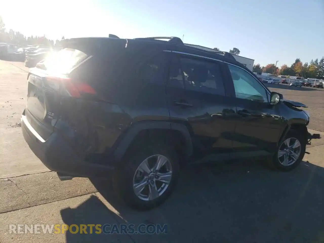 3 Photograph of a damaged car 2T3P1RFV9NW259172 TOYOTA RAV4 2022