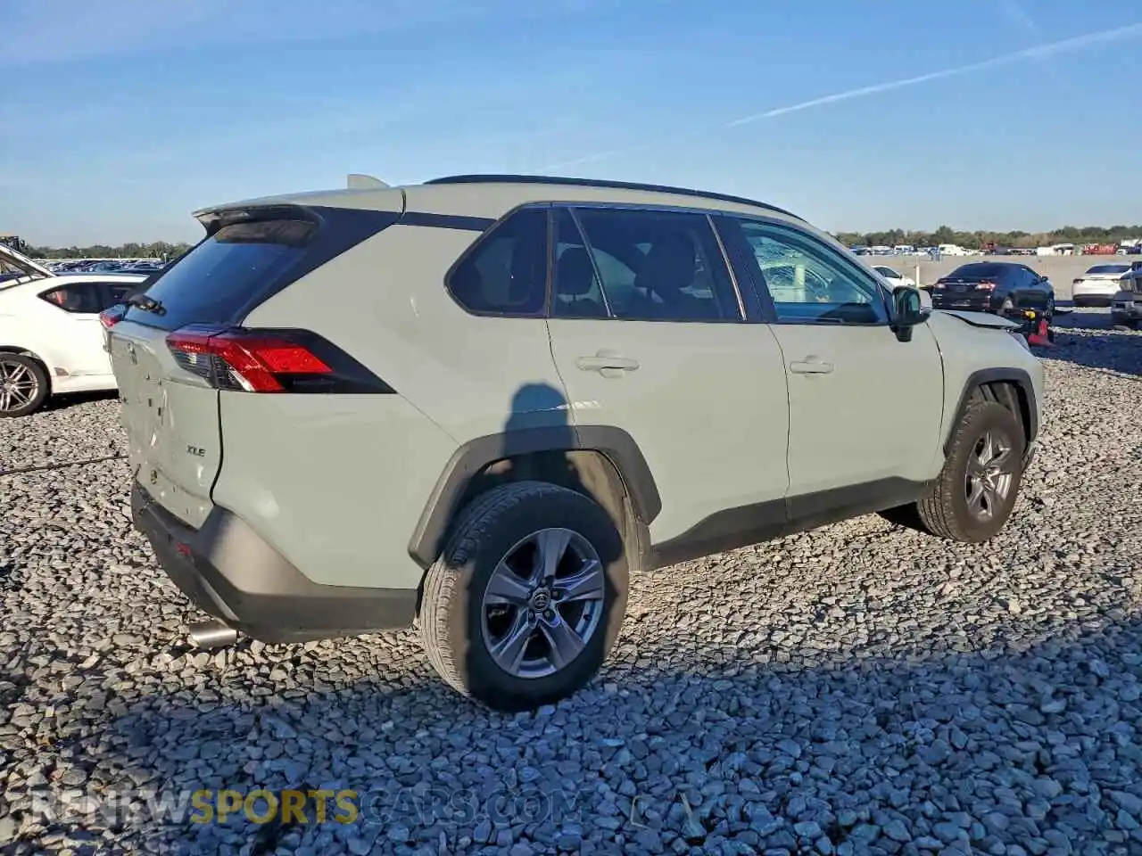 3 Photograph of a damaged car 2T3W1RFV4NW209940 TOYOTA RAV4 2022