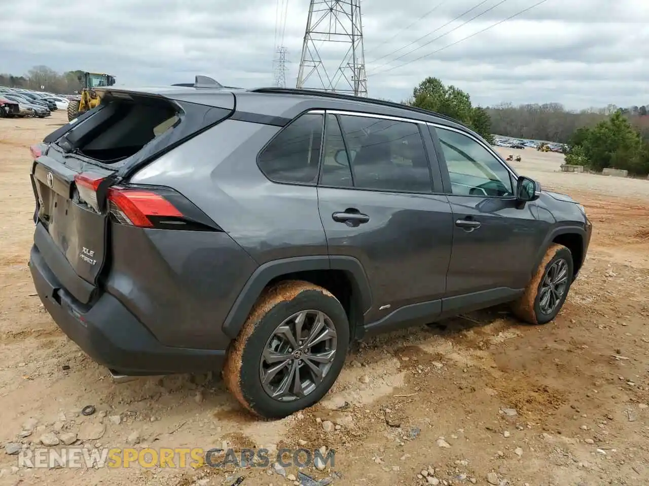 3 Photograph of a damaged car 4T3B6RFVXNU071076 TOYOTA RAV4 2022